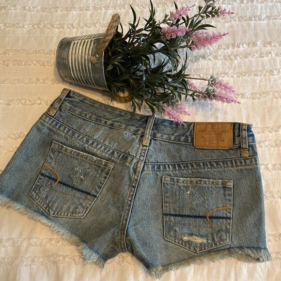American Eagle Shorts Gingham print on inside pockets Jean Button Up Frayed  2 - Picture 4 of 6